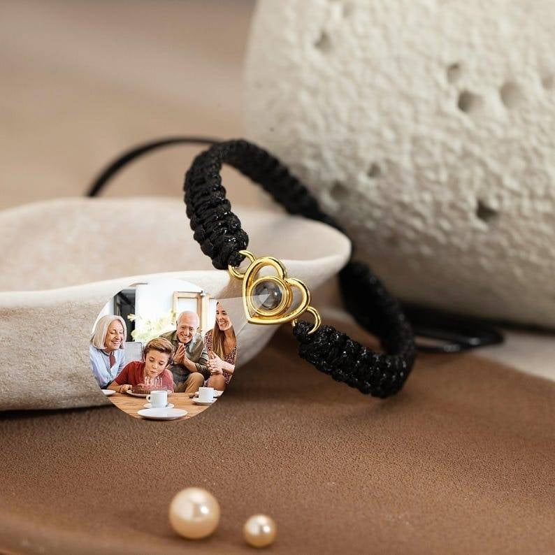 Schwarzes Bildarmband als Geschenk